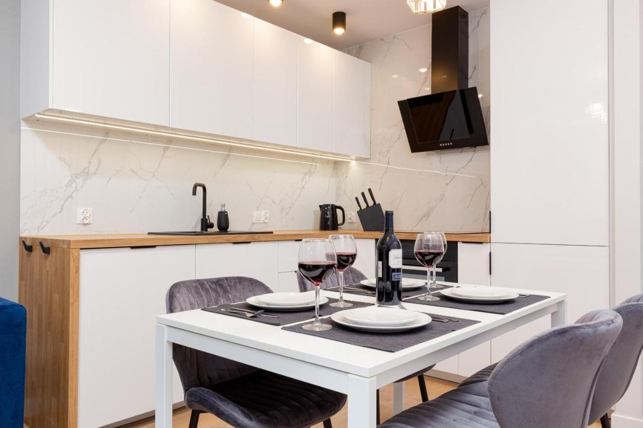 Beautiful Two-Bedroom Apartment Warsaw Bielany By Noclegi Renters Exterior photo